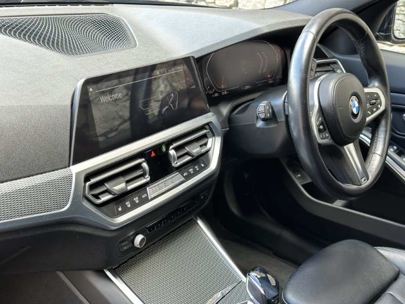 2021 (21) BMW 3 SERIES 320i M Sport Touring  5244347