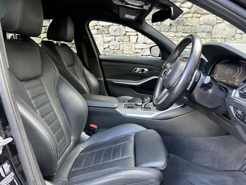 2021 (21) BMW 3 SERIES 320i M Sport Touring  5244322