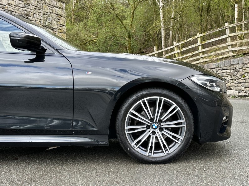 2021 (21) BMW 3 SERIES 320i M Sport Touring  5244377