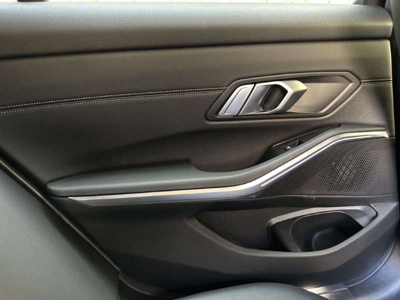 2021 (21) BMW 3 SERIES 320i M Sport Touring  5244325