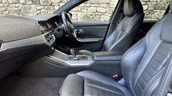 2021 (21) BMW 3 SERIES 320i M Sport Touring 5244348