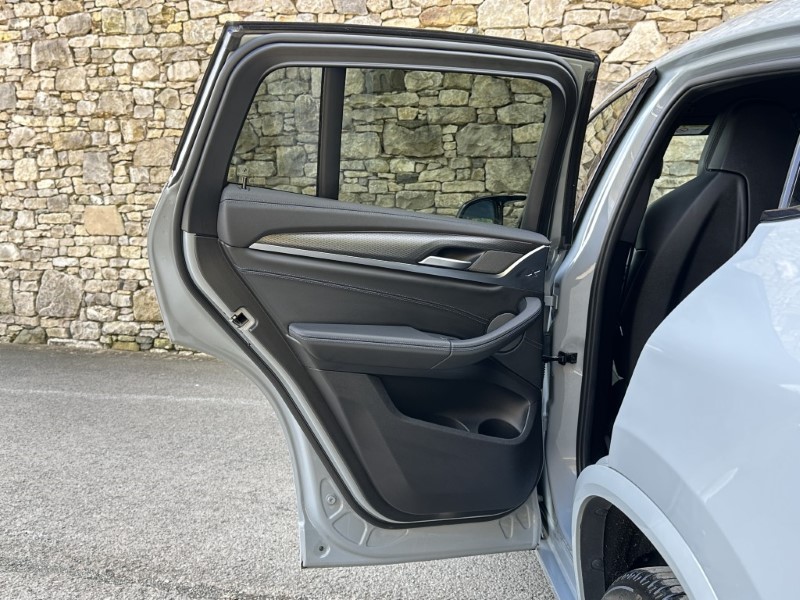 2022 (22) BMW X4 xDrive M40i MHT 5dr  5260325