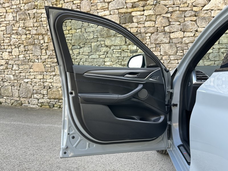 2022 (22) BMW X4 xDrive M40i MHT 5dr  5260324