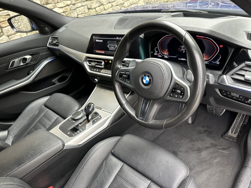 2020 (70) BMW 3 SERIES 320d MHT M Sport 5dr Touring  5250402