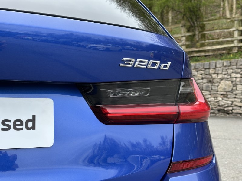 2020 (70) BMW 3 SERIES 320d MHT M Sport 5dr Touring  5250401