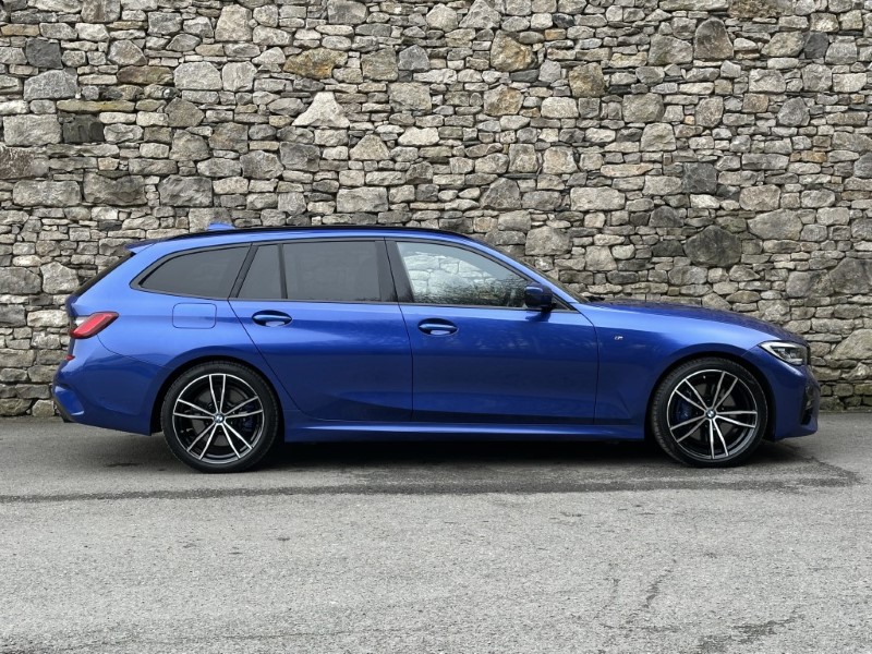2020 (70) BMW 3 SERIES 320d MHT M Sport 5dr Touring  5255274