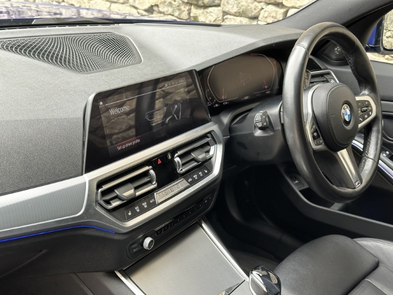 2020 (70) BMW 3 SERIES 320d MHT M Sport 5dr Touring  5250431