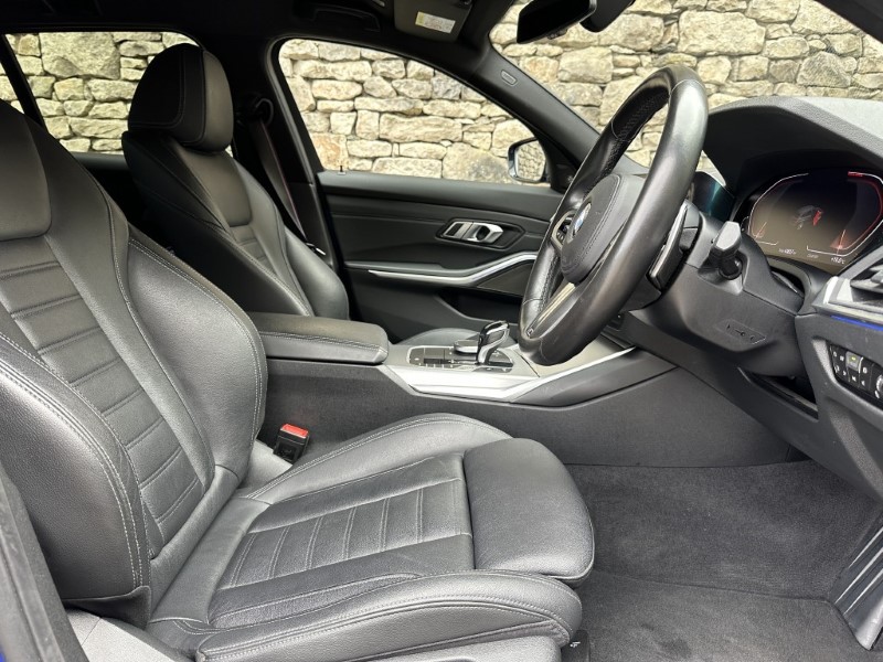 2020 (70) BMW 3 SERIES 320d MHT M Sport 5dr Touring  5250403