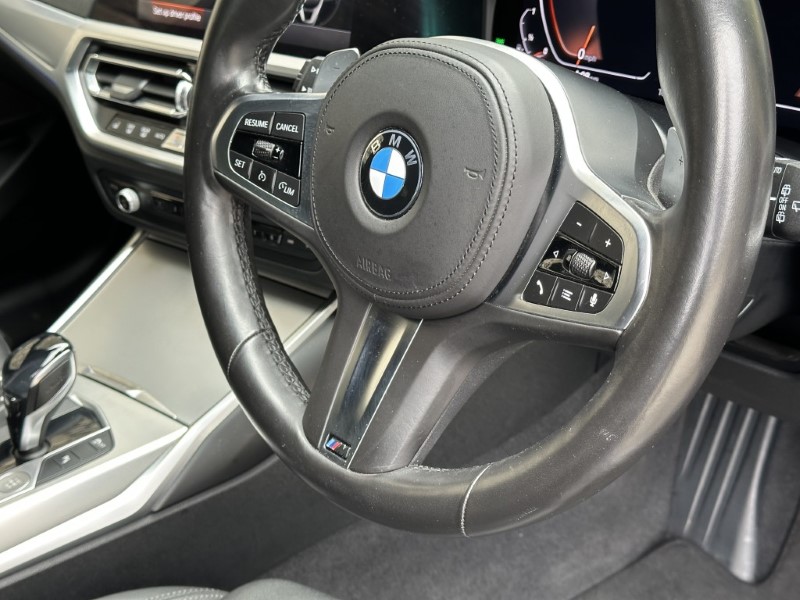 2020 (70) BMW 3 SERIES 320d MHT M Sport 5dr Touring  5250404