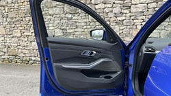 2020 (70) BMW 3 SERIES 320d MHT M Sport 5dr Touring 5250438