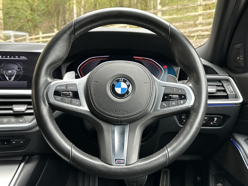 2020 (70) BMW 3 SERIES 320d MHT M Sport 5dr Touring  5250410