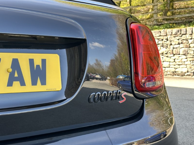 2023 (73) MINI CONVERTIBLE 2.0 Cooper S Exclusive 2dr 5266335