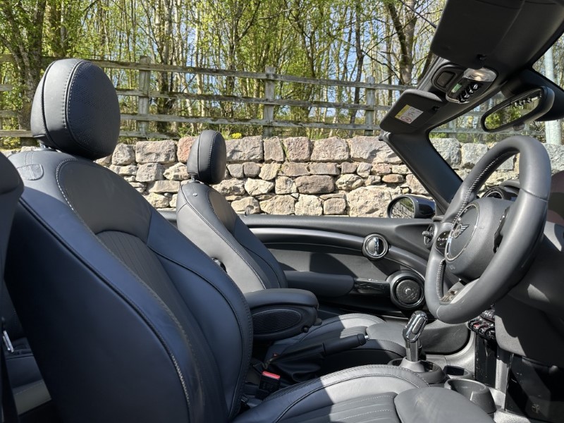 2023 (73) MINI CONVERTIBLE 2.0 Cooper S Exclusive 2dr 5266401