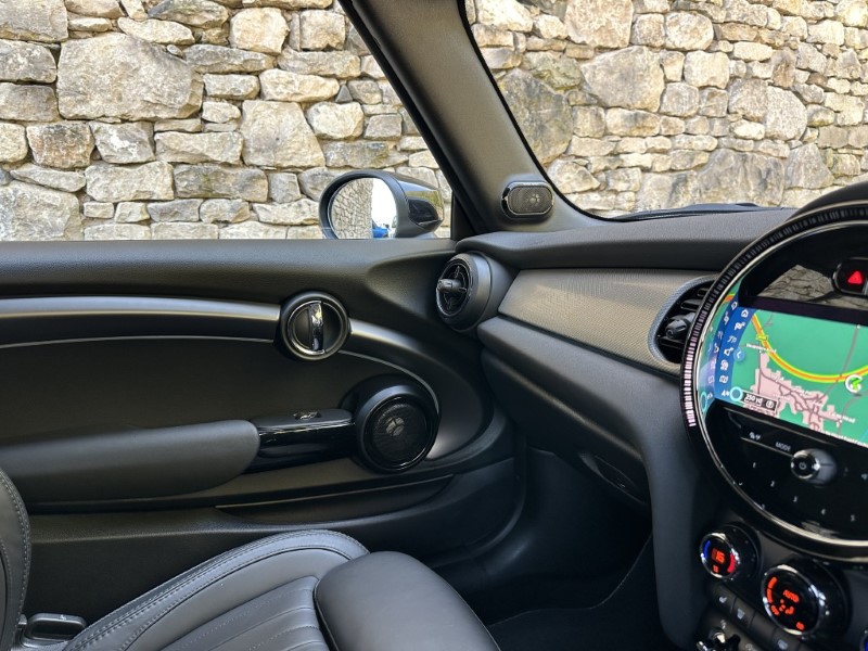 2023 (73) MINI CONVERTIBLE 2.0 Cooper S Exclusive 2dr 5266343