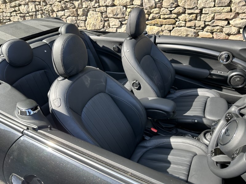 2023 (73) MINI CONVERTIBLE 2.0 Cooper S Exclusive 2dr 5266400
