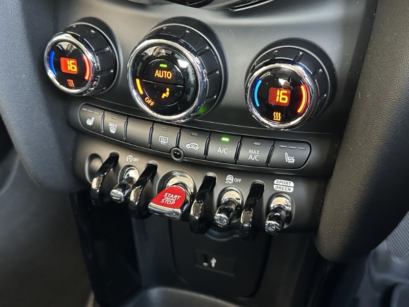 2023 (72) MINI HATCHBACK 1.5 Cooper Classic 3dr Auto 5264716