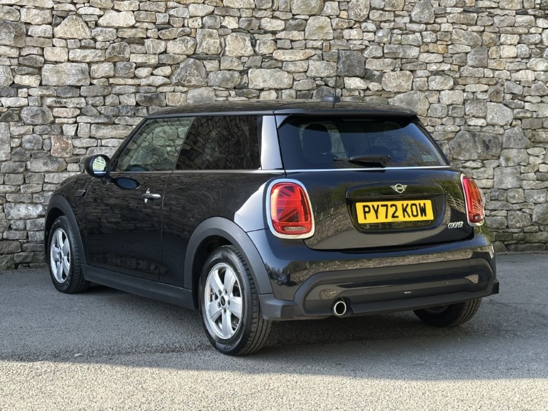 2023 (72) MINI HATCHBACK 1.5 Cooper Classic 3dr Auto 5264733
