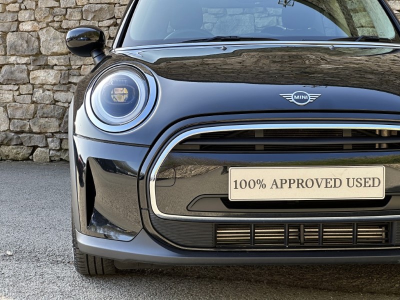 2023 (72) MINI HATCHBACK 1.5 Cooper Classic 3dr Auto 5264751