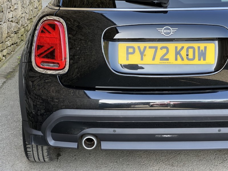 2023 (72) MINI HATCHBACK 1.5 Cooper Classic 3dr Auto 5264699