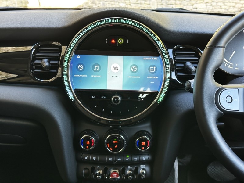 2023 (72) MINI HATCHBACK 1.5 Cooper Classic 3dr Auto 5264712