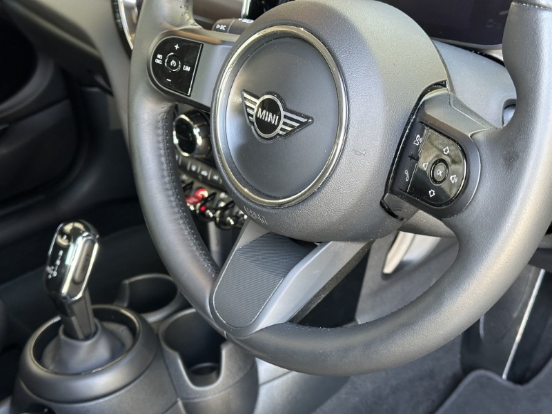 2023 (72) MINI HATCHBACK 1.5 Cooper Classic 3dr Auto 5264704