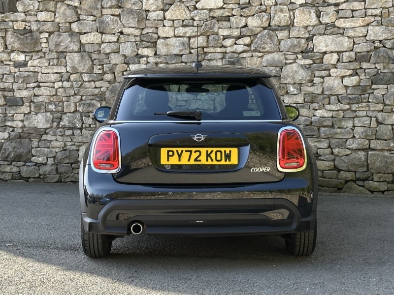 2023 (72) MINI HATCHBACK 1.5 Cooper Classic 3dr Auto 5264732