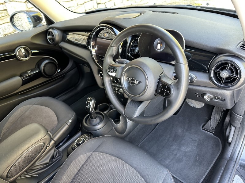 2023 (72) MINI HATCHBACK 1.5 Cooper Classic 3dr Auto 5264703