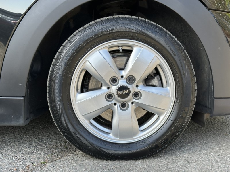 2023 (72) MINI HATCHBACK 1.5 Cooper Classic 3dr Auto 5264755
