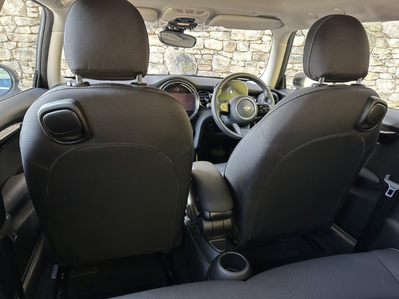 2023 (72) MINI HATCHBACK 1.5 Cooper Classic 3dr Auto 5264737