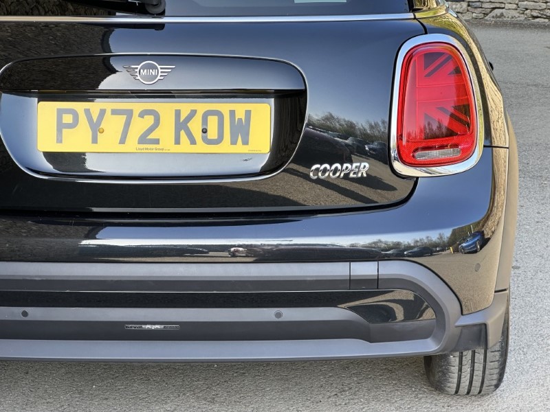 2023 (72) MINI HATCHBACK 1.5 Cooper Classic 3dr Auto 5264700