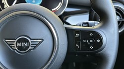 2023 (72) MINI HATCHBACK 1.5 Cooper Classic 3dr Auto 5264721