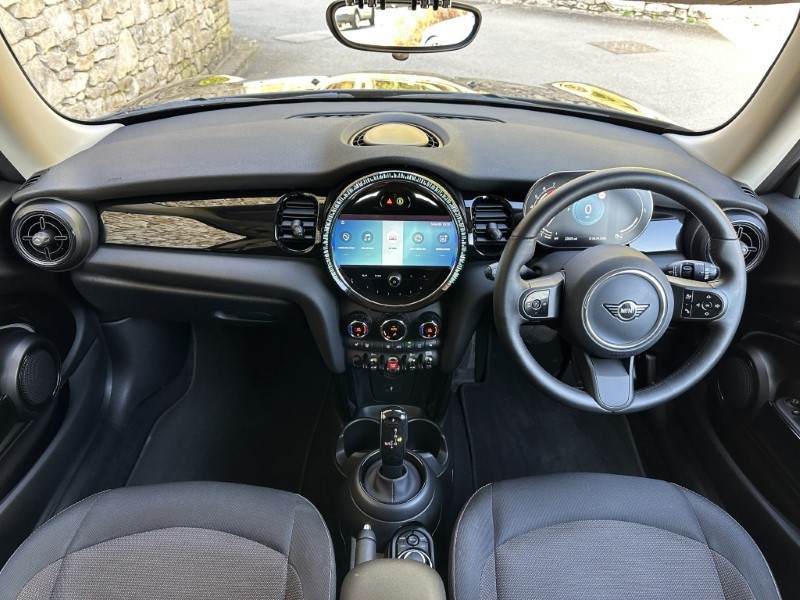 2023 (72) MINI HATCHBACK 1.5 Cooper Classic 3dr Auto 5264708