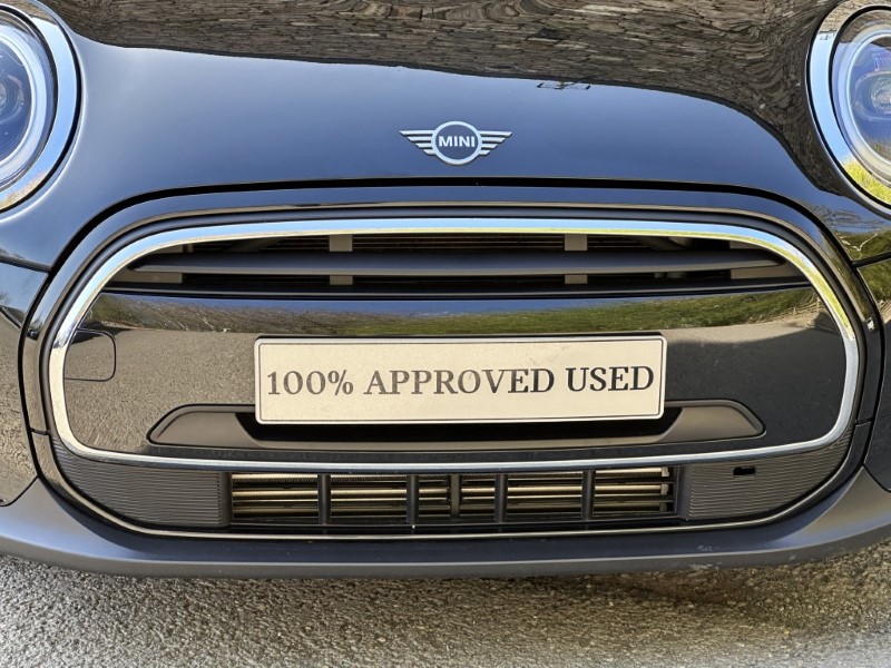 2023 (72) MINI HATCHBACK 1.5 Cooper Classic 3dr Auto 5264752
