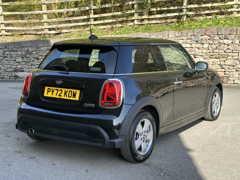 2023 (72) MINI HATCHBACK 1.5 Cooper Classic 3dr Auto 5264758