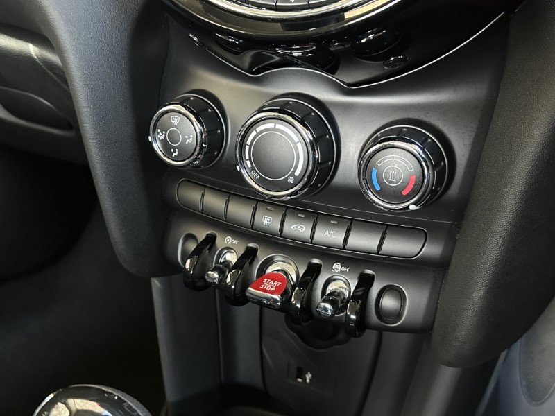 2018 (68) MINI HATCHBACK 1.5 Cooper II 5dr Auto 5282735