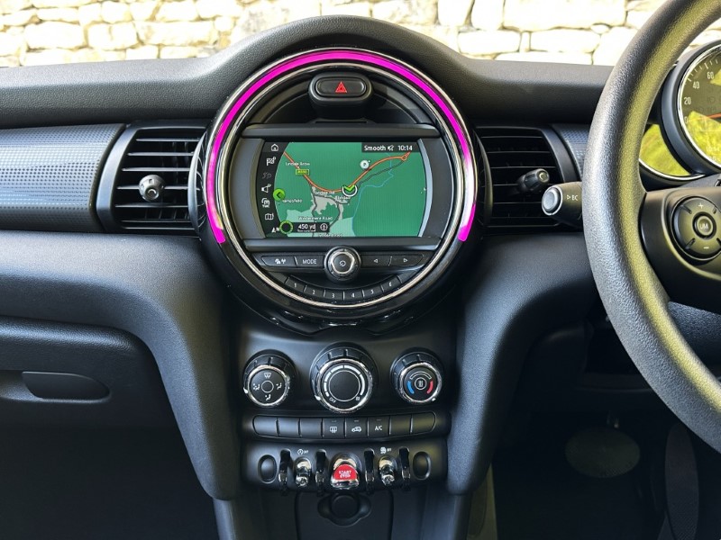 2018 (68) MINI HATCHBACK 1.5 Cooper II 5dr Auto 5282750