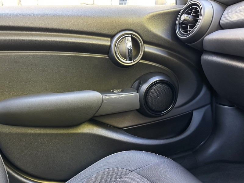 2018 (68) MINI HATCHBACK 1.5 Cooper II 5dr Auto 5282734