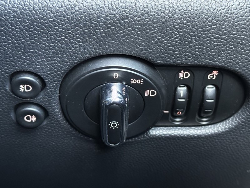 2018 (68) MINI HATCHBACK 1.5 Cooper II 5dr Auto 5282737