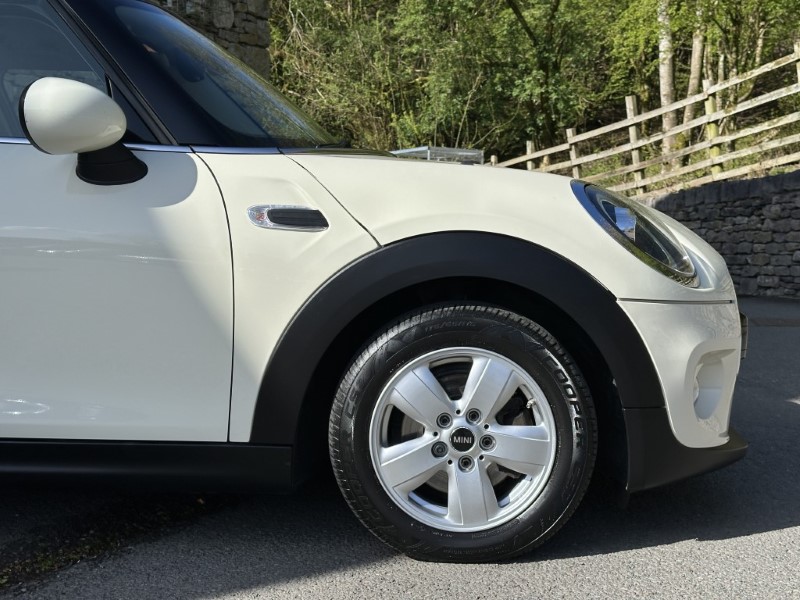 2018 (68) MINI HATCHBACK 1.5 Cooper II 5dr Auto 5282771
