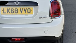 2018 (68) MINI HATCHBACK 1.5 Cooper II 5dr Auto 5282721