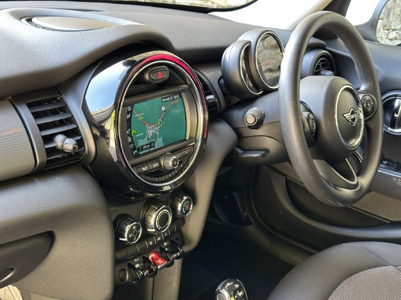 2018 (68) MINI HATCHBACK 1.5 Cooper II 5dr Auto 5282746