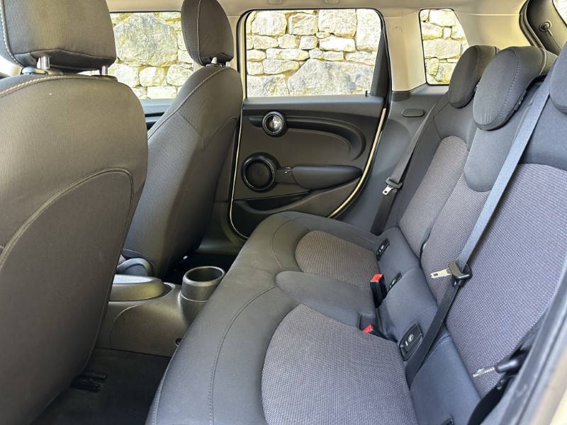 2018 (68) MINI HATCHBACK 1.5 Cooper II 5dr Auto 5282743