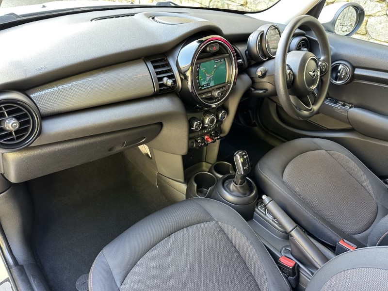 2018 (68) MINI HATCHBACK 1.5 Cooper II 5dr Auto 5282745