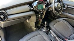 2018 (68) MINI HATCHBACK 1.5 Cooper II 5dr Auto 5282745