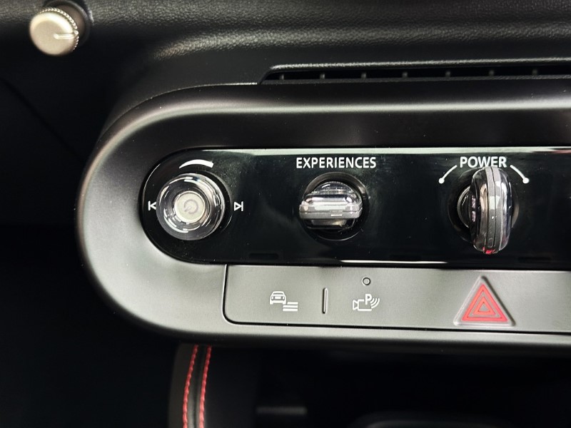 2025 (75) MINI ACEMAN 190kW John Cooper Works 54kWh 5dr Auto 5273480