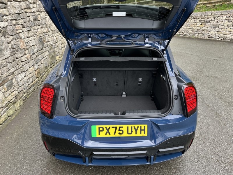 2025 (75) MINI ACEMAN 190kW John Cooper Works 54kWh 5dr Auto 5273466