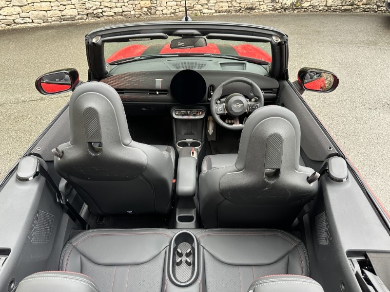 2025 (74) MINI COOPER 2.0 John Cooper Works Convertible  5292526