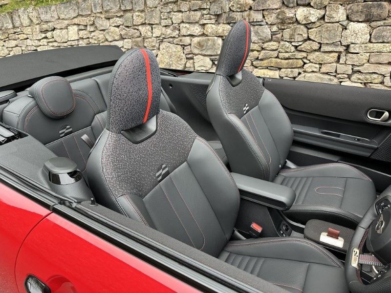 2025 (74) MINI COOPER 2.0 John Cooper Works Convertible  5292537