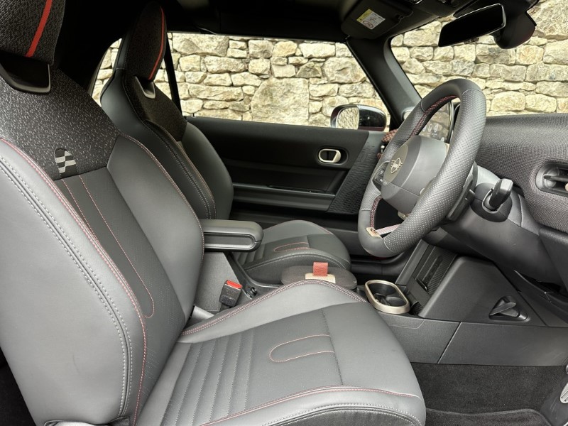 2025 (74) MINI COOPER 2.0 John Cooper Works Convertible  5292470