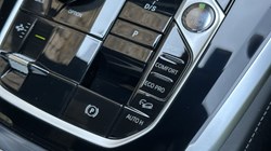 2025 (25) BMW X5 xDrive40d MHT M Sport 5dr Auto 5258631